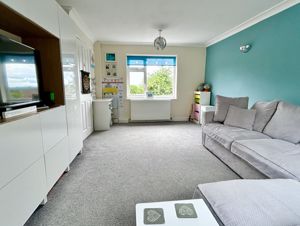 Lounge- click for photo gallery